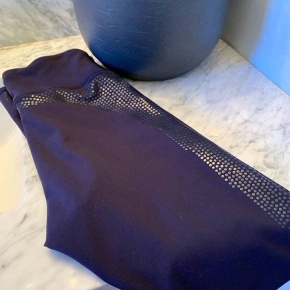 Lululemon Leggings - Small - Navy Blue - Picture 3 of 7